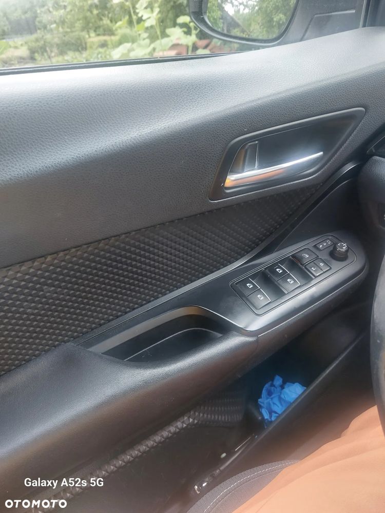 Toyota C-HR - 9