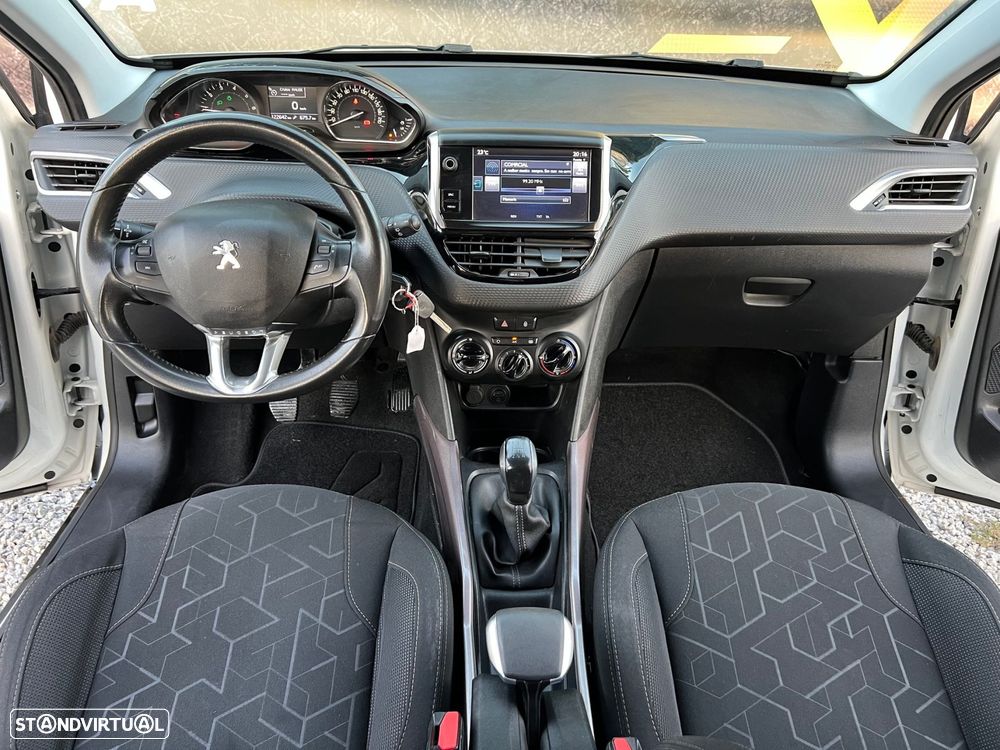 Peugeot 2008 1.2 PureTech GT Line - 14