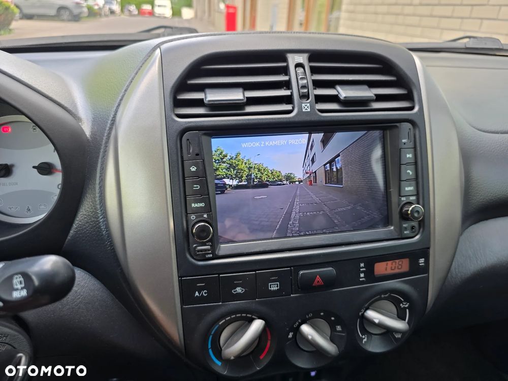 Toyota RAV4 - 28