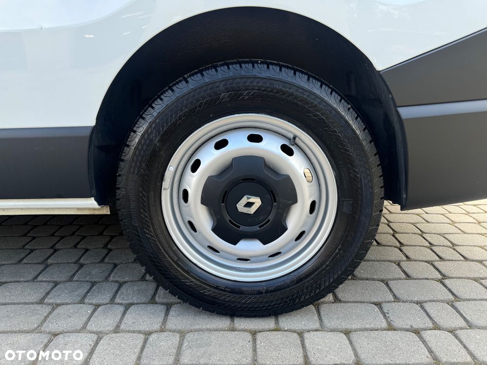 Renault Trafic - 16