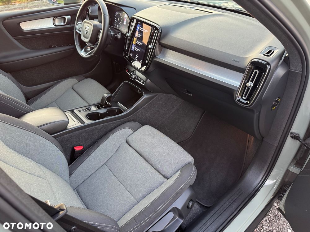 Volvo XC 40 T2 Core - 11