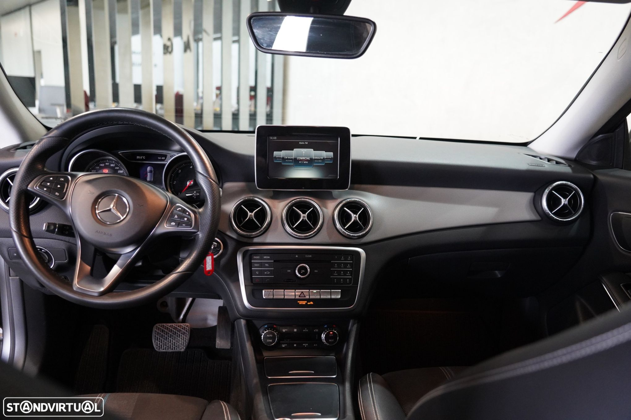 Mercedes-Benz CLA 180 - 27