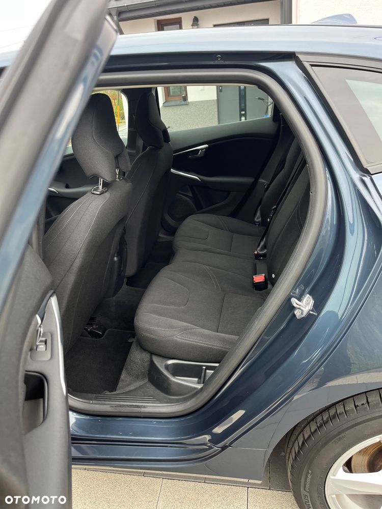 Volvo V40 - 11