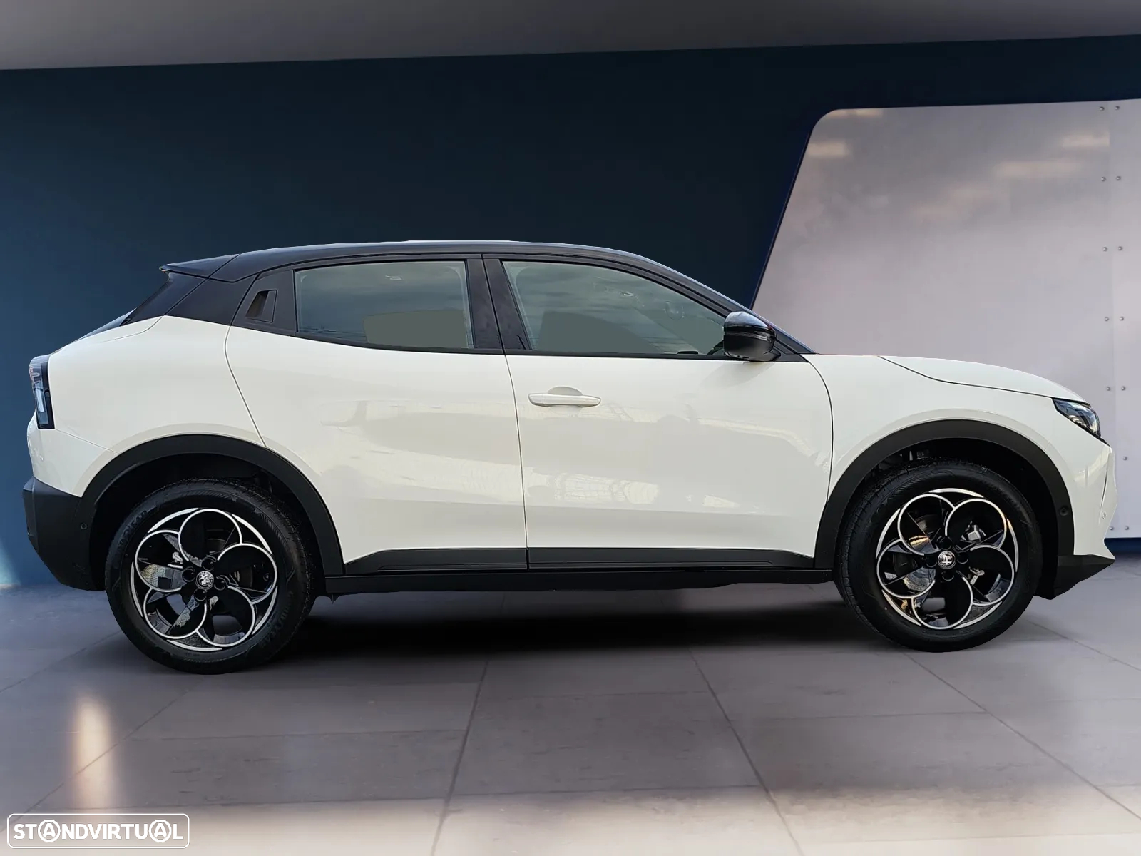 Alfa Romeo Junior Elletrica 50 kWh - 4