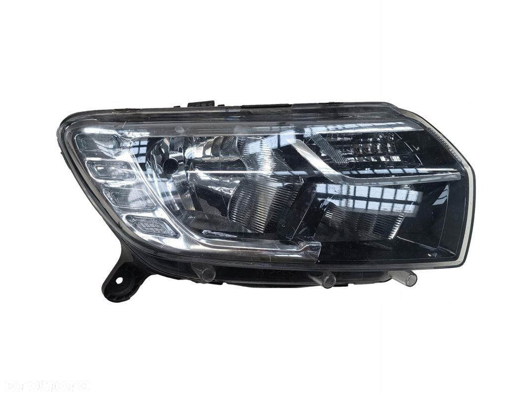 reflektor prawy lampa przednia prawa Dacia Sandero lift 90114431 oryginał - 2