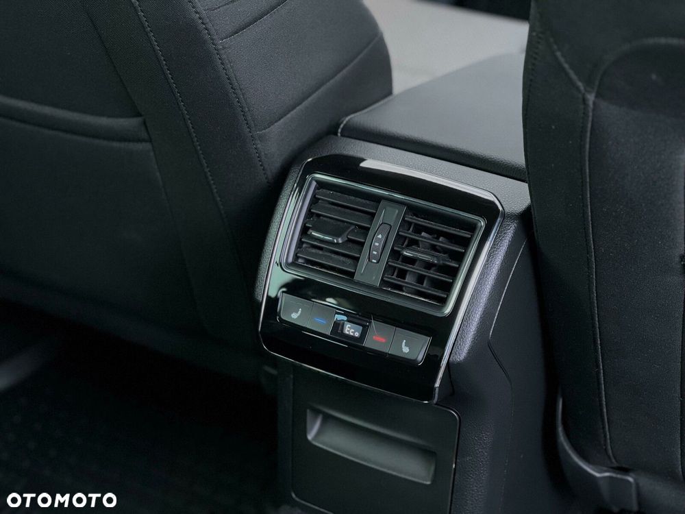 Skoda Superb 1.4 TSI Plug-In Hybrid Style DSG - 19