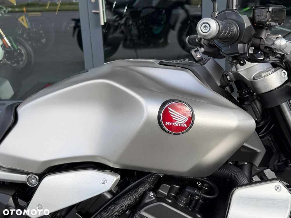 Honda CB - 17