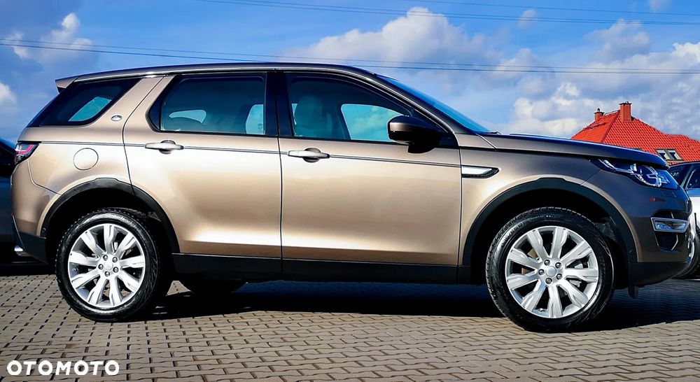 Land Rover Discovery Sport TD4 HSE Luxury - 29