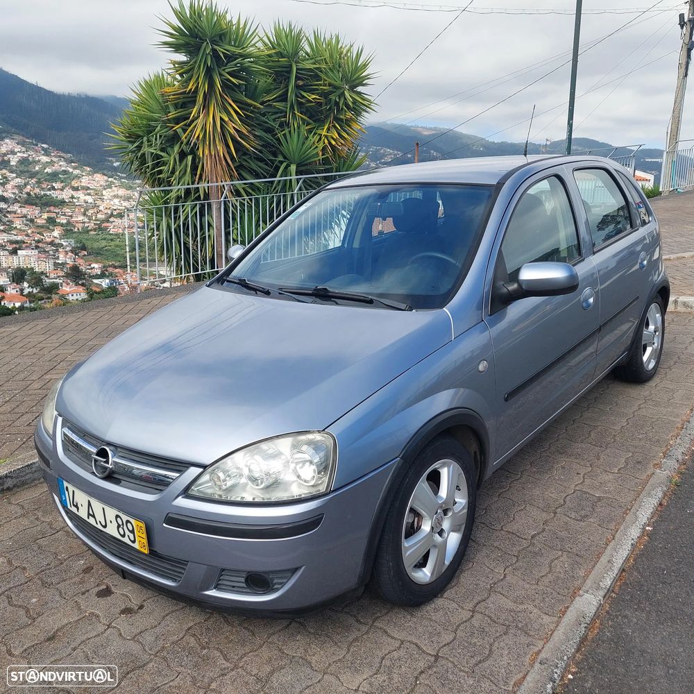 Opel Corsa 1.2 Twinport First - 1