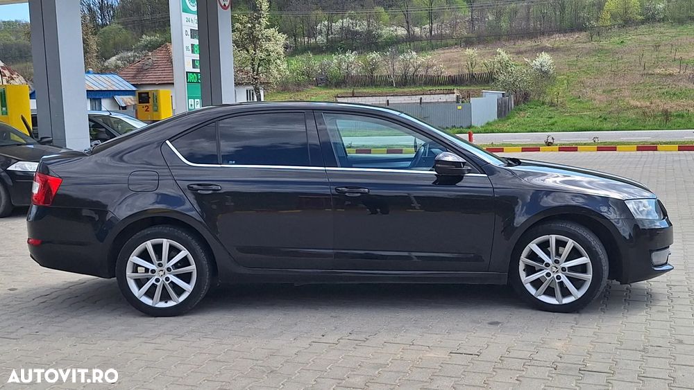 Skoda Octavia 2.0 TDI Green tec DSG Elegance - 6