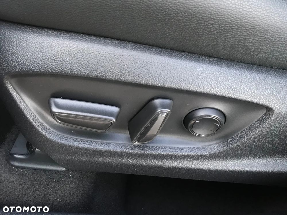 Toyota C-HR 1.8 Hybrid Executive - 23