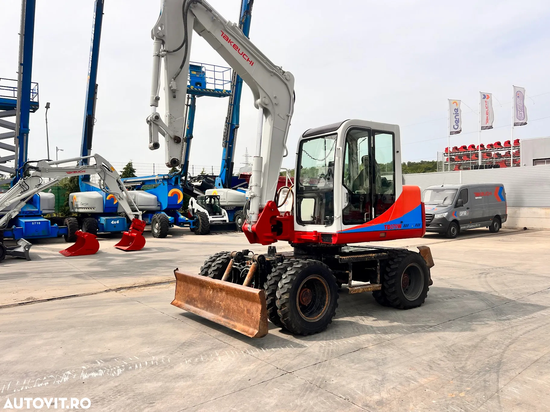 Takeuchi TB070W - 3