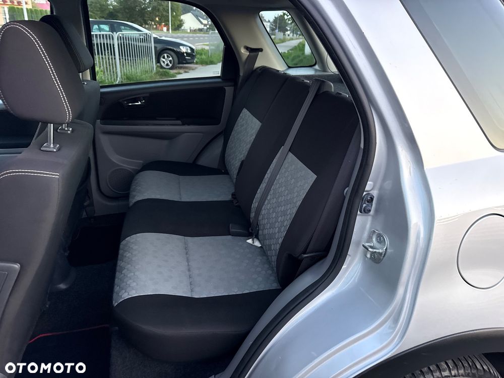 Suzuki SX4 1.6 Premium 4WD - 9
