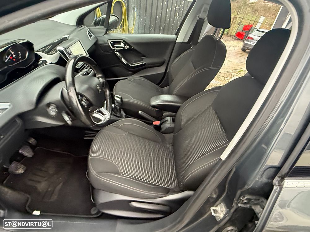 Peugeot 208 1.6 BlueHDi Allure - 16