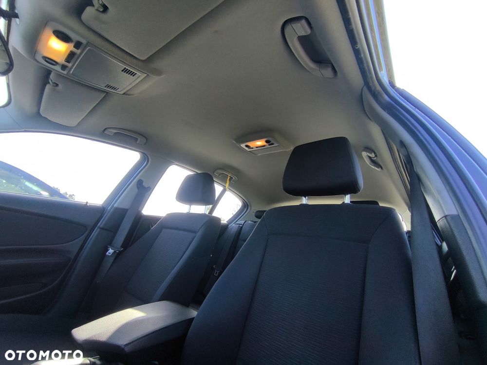 BMW Seria 1 - 15