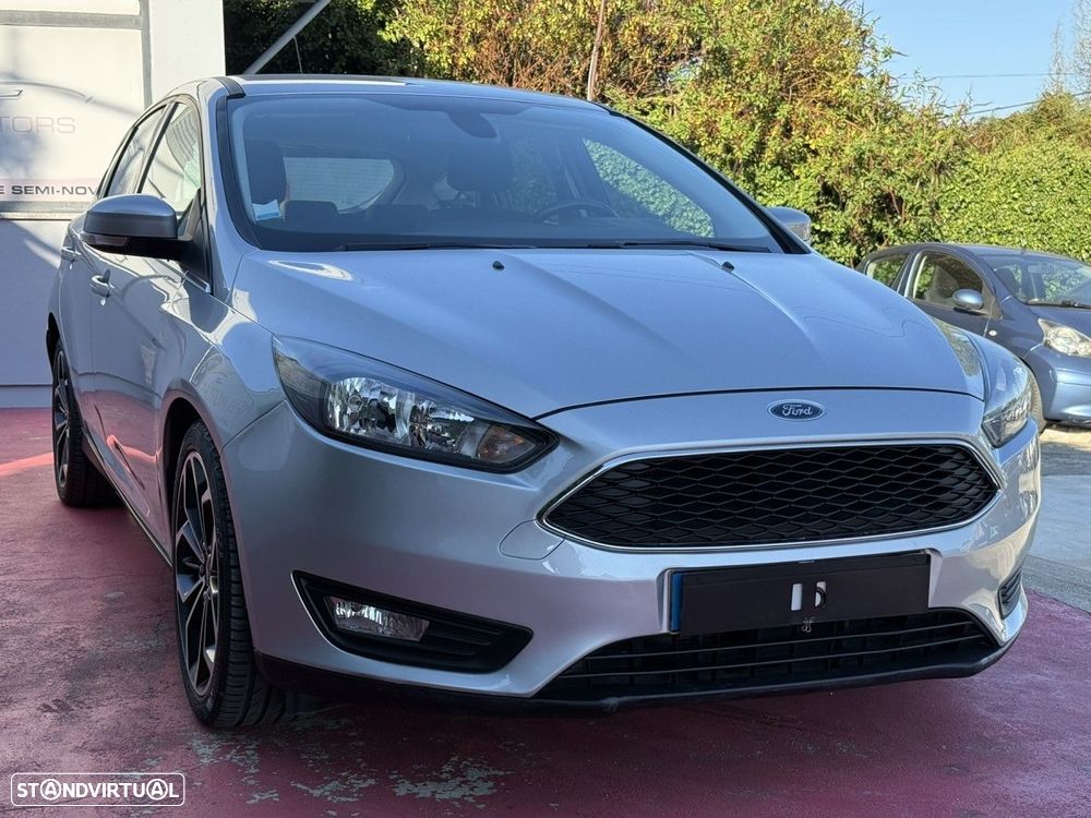 Ford Focus 1.0 EcoBoost S&S COOL&CONNECT DESIGN - 3