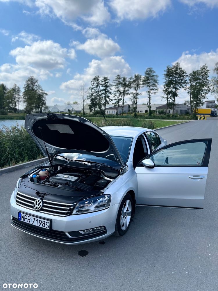 Volkswagen Passat 1.8 TSI Comfortline - 24