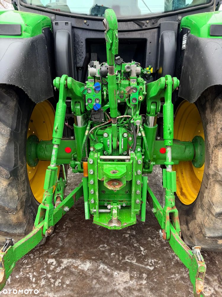John Deere 6140R - 13