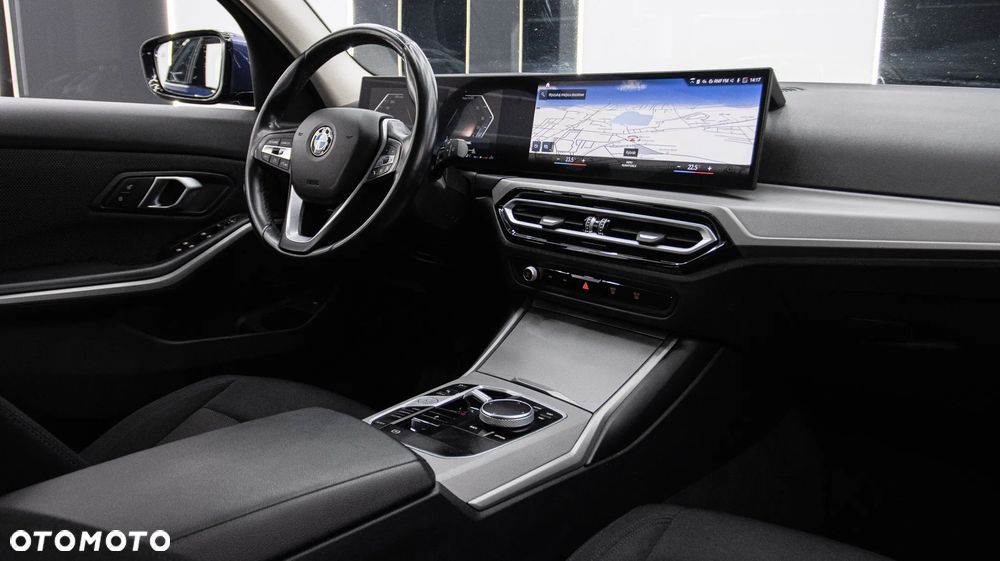 BMW Seria 3 318i Sport Line - 15
