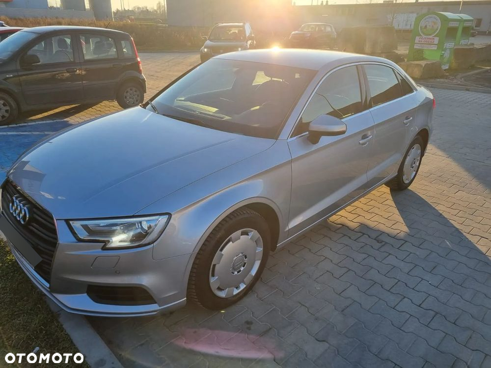 Audi A3 1.6 TDI Limousine - 5