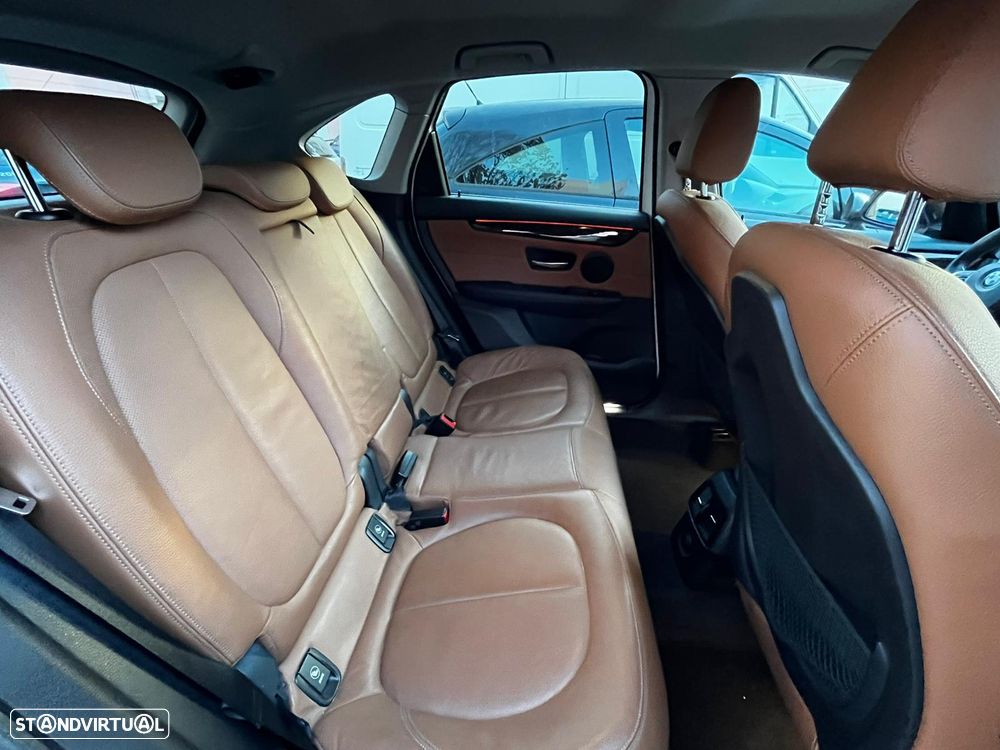 BMW 225xe Active Tourer Line Luxury - 12