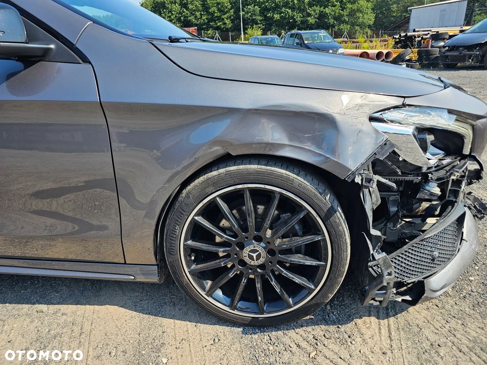 Mercedes-Benz CLA 200 d 4Matic 7G-DCT AMG Line - 10