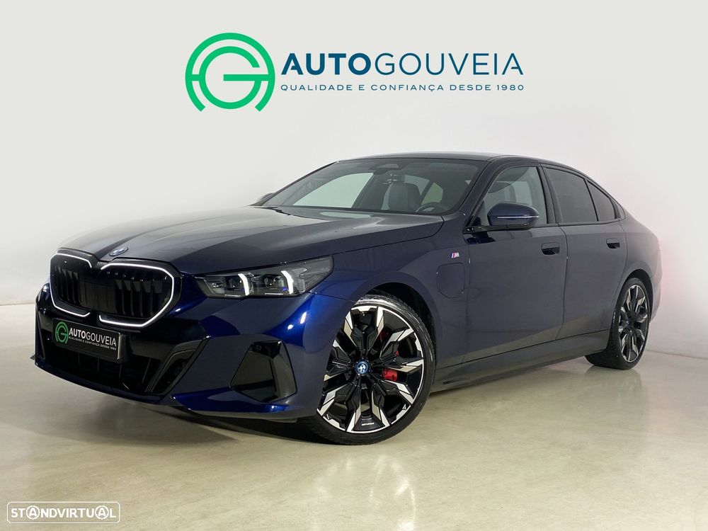 BMW 550 e xDrive Pack Desportivo M - 1