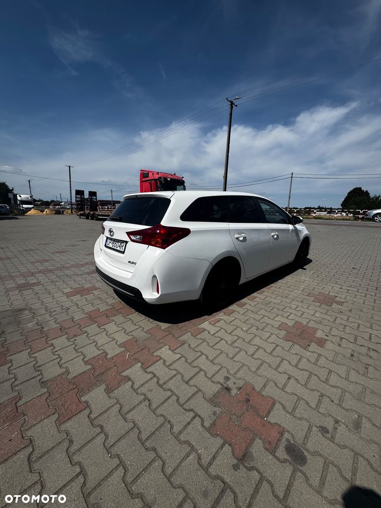 Toyota Auris 1.4 D-4D Active - 11