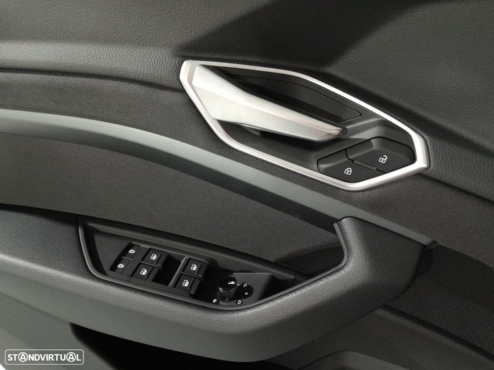 Audi Q8 e-Tron Sportback 55 quattro Advanced - 25