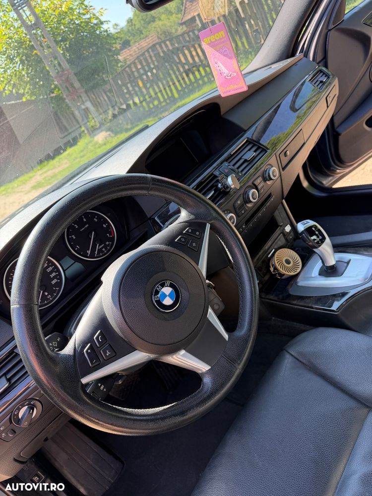 BMW Seria 5 523i Aut. - 11