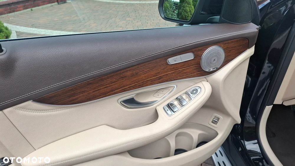 Mercedes-Benz GLC - 19