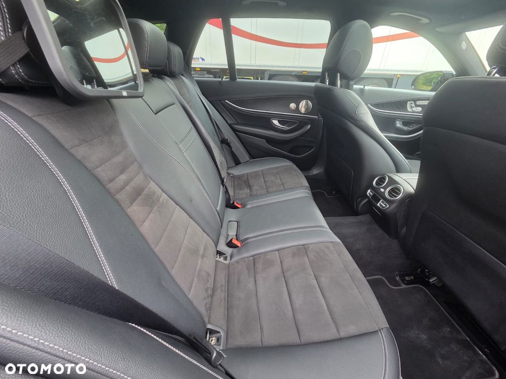 Mercedes-Benz Klasa E 400 d 4-Matic AMG - 11
