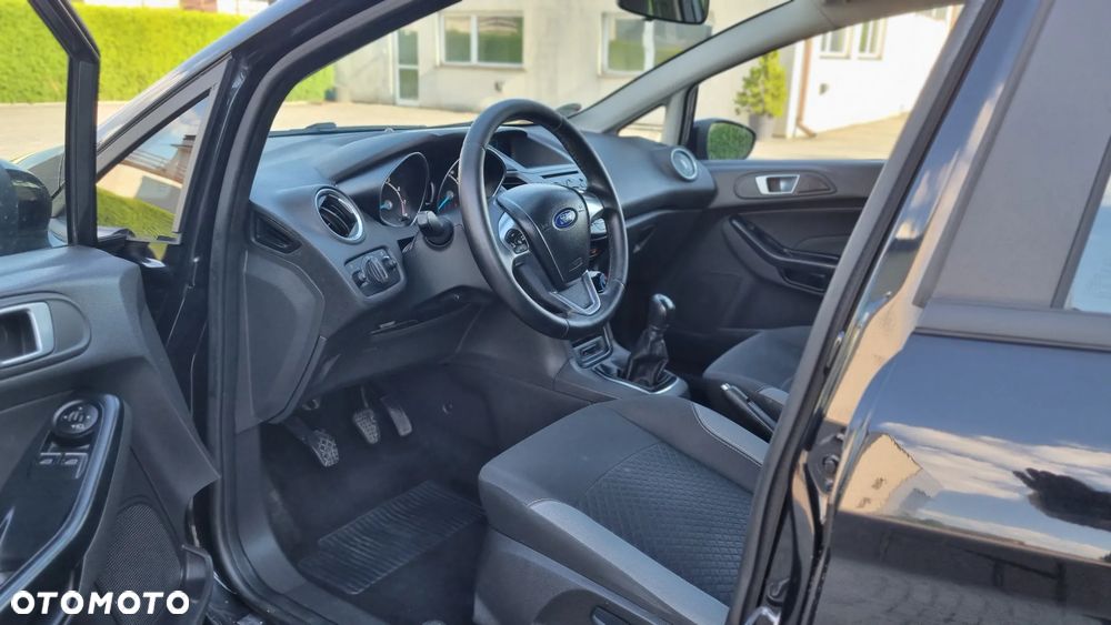 Ford Fiesta 1.25 Celebration - 11