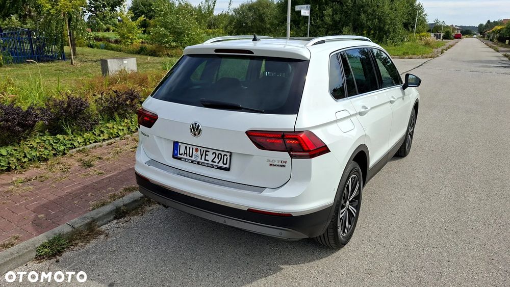Volkswagen Tiguan 2.0 TDI SCR 4MOTION DSG Highline - 20