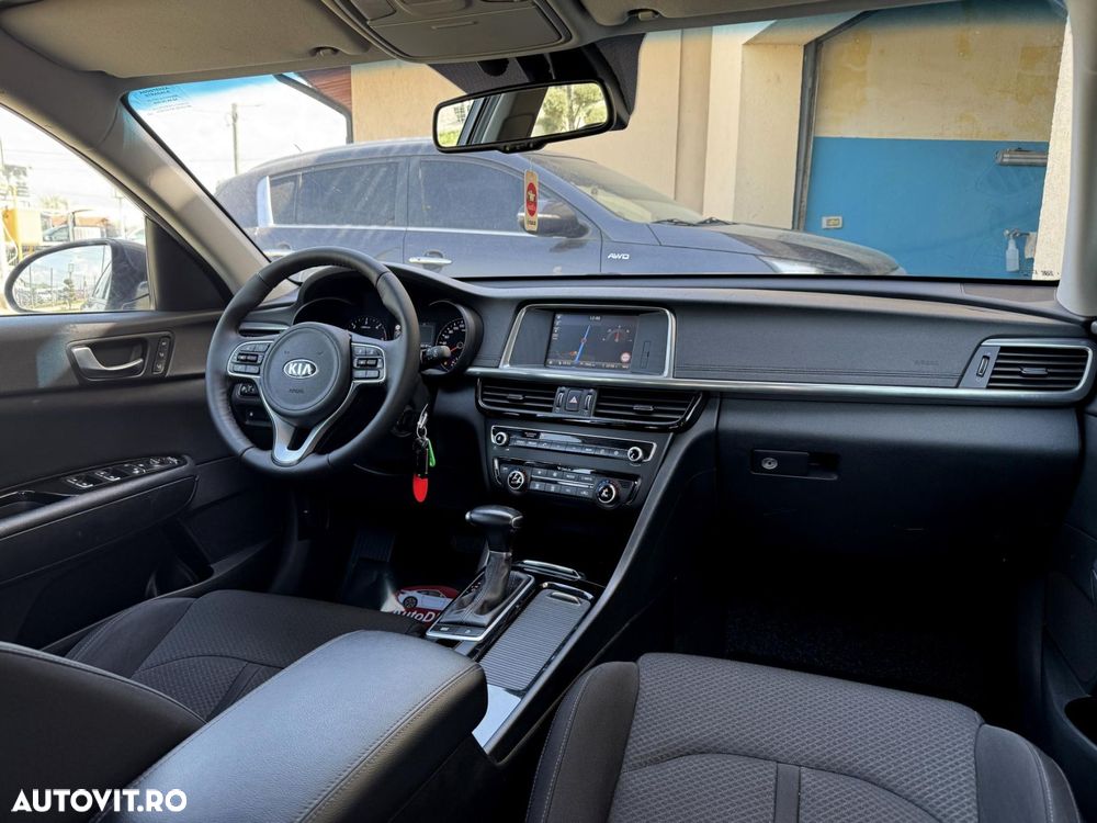 Kia Optima - 7