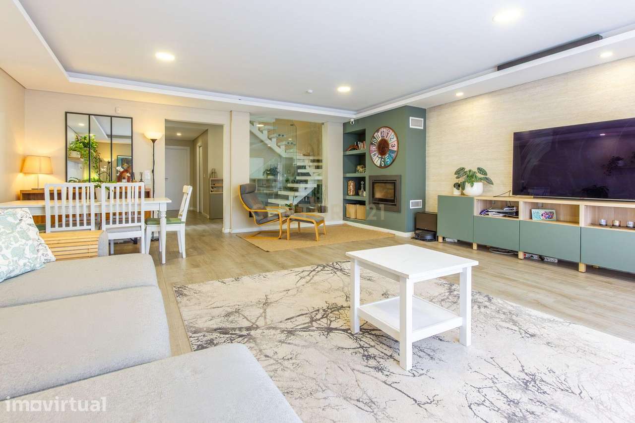 Fernão Ferro/ Redondos - Moradia Geminada T4 inserida em lote de 513m² - Grande imagem: 5/33