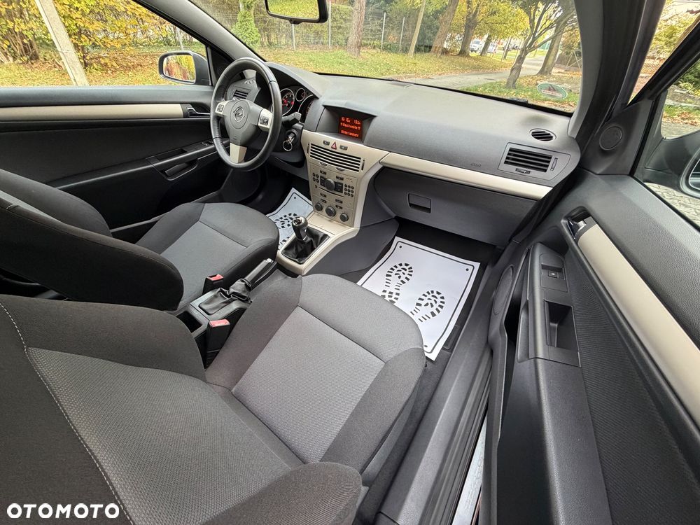 Opel Astra 1.6 Edition - 18
