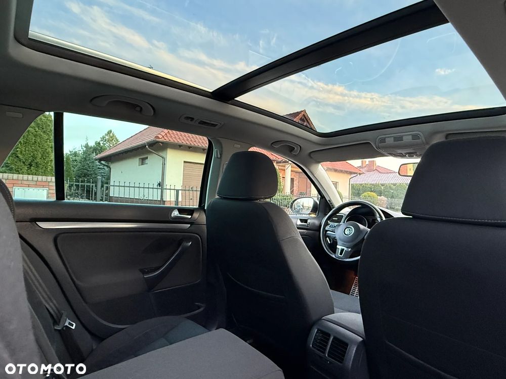 Volkswagen Golf Variant 2.0 TDI Highline - 23