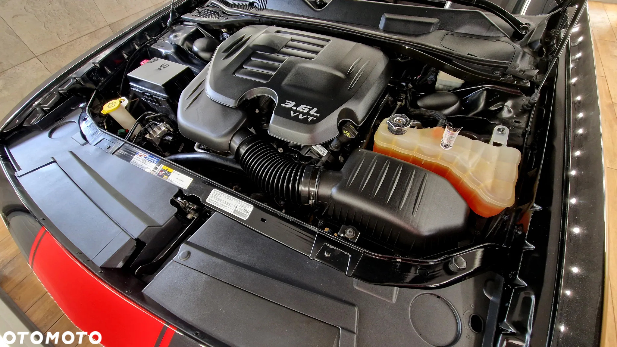 Dodge Challenger Automatik SXT Plus - 21