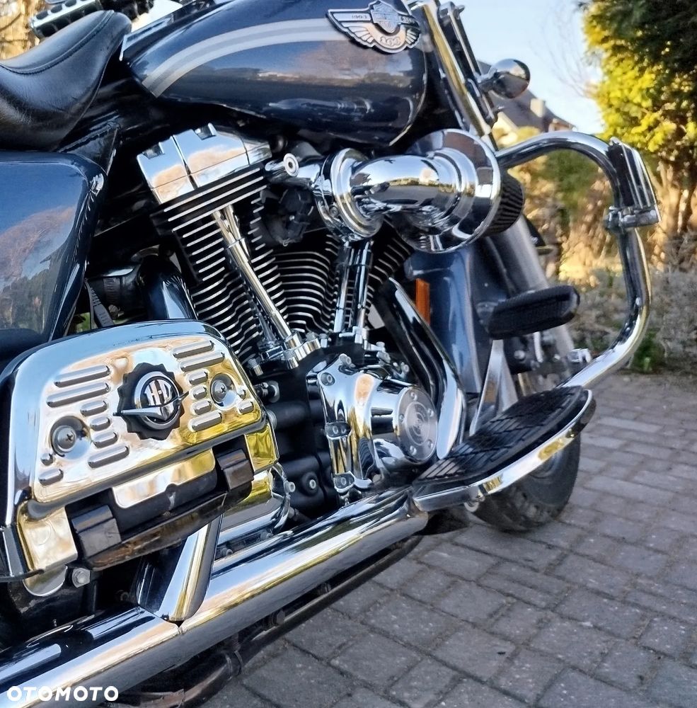 Harley-Davidson Touring Road King - 8