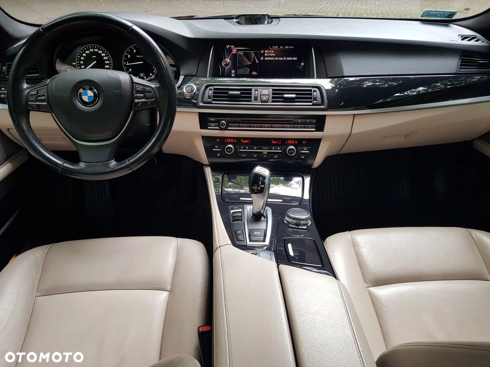 BMW Seria 5 528i xDrive - 19