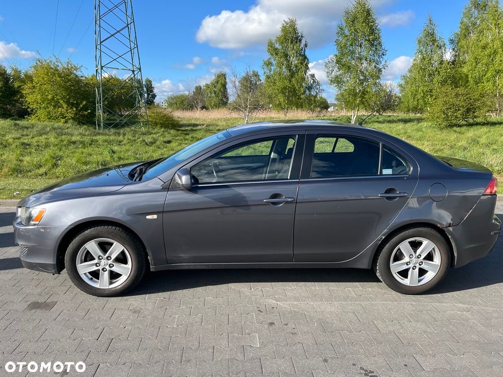 Mitsubishi Lancer - 3
