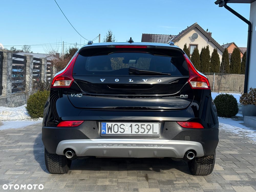 Volvo V40 Cross Country D2 Momentum - 8
