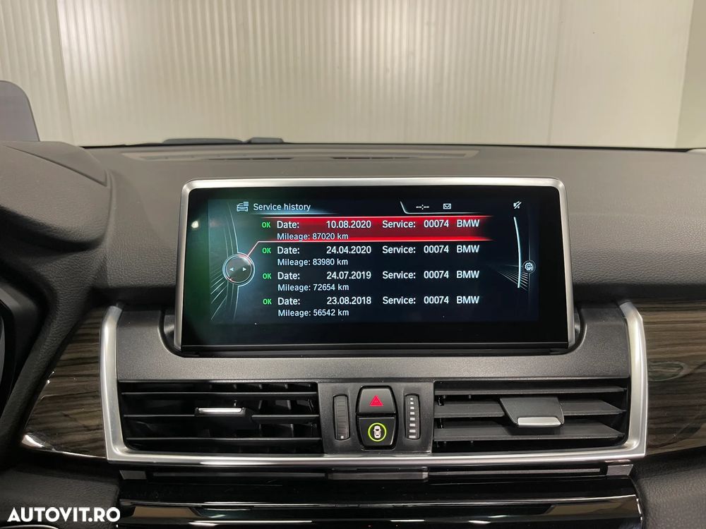 BMW Seria 2 220d Active Tourer Aut. Luxury Line - 16