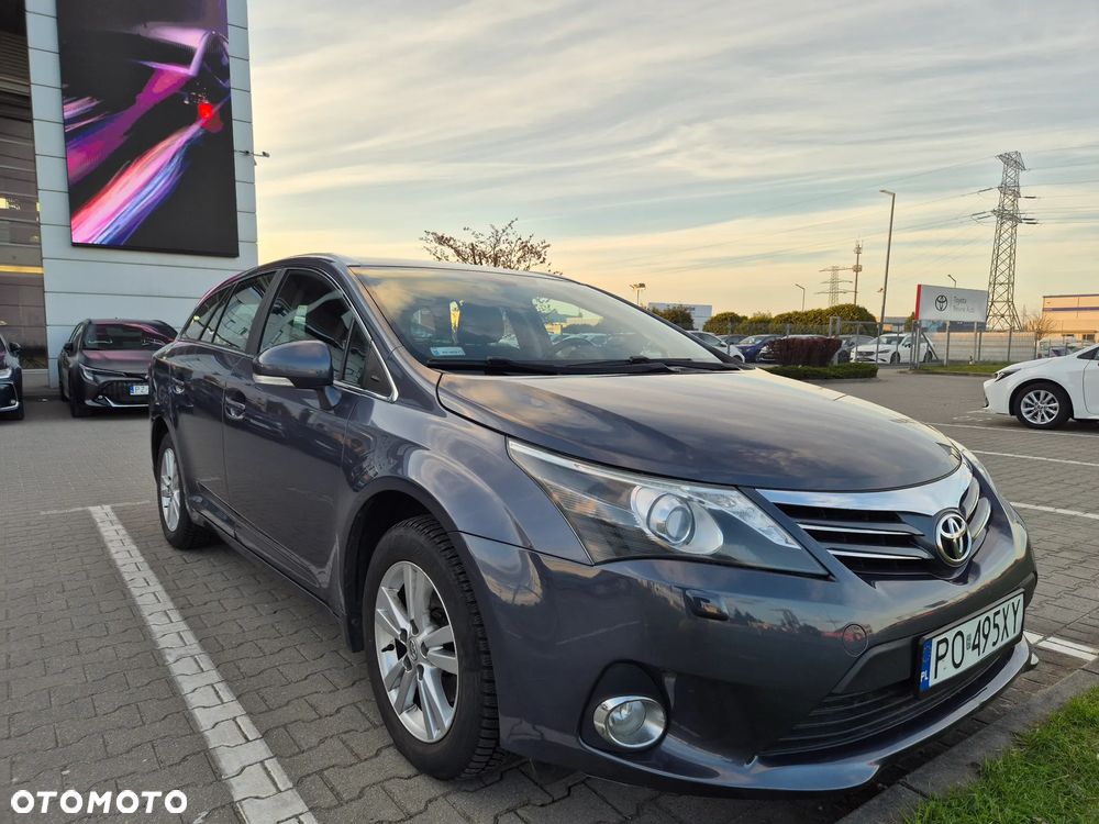 Toyota Avensis 2.0 D-4D Active - 6