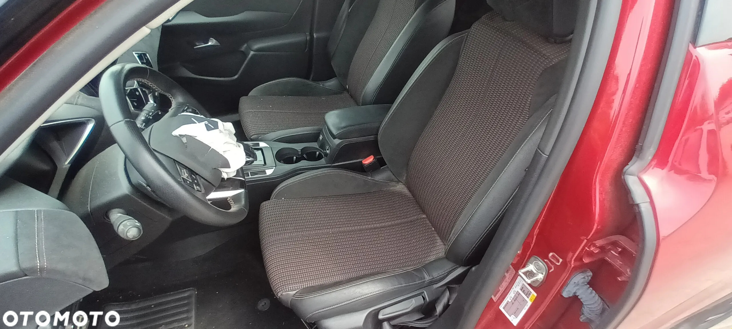 DS Automobiles DS 3 Crossback 1.2 PureTech Performance Line - 25