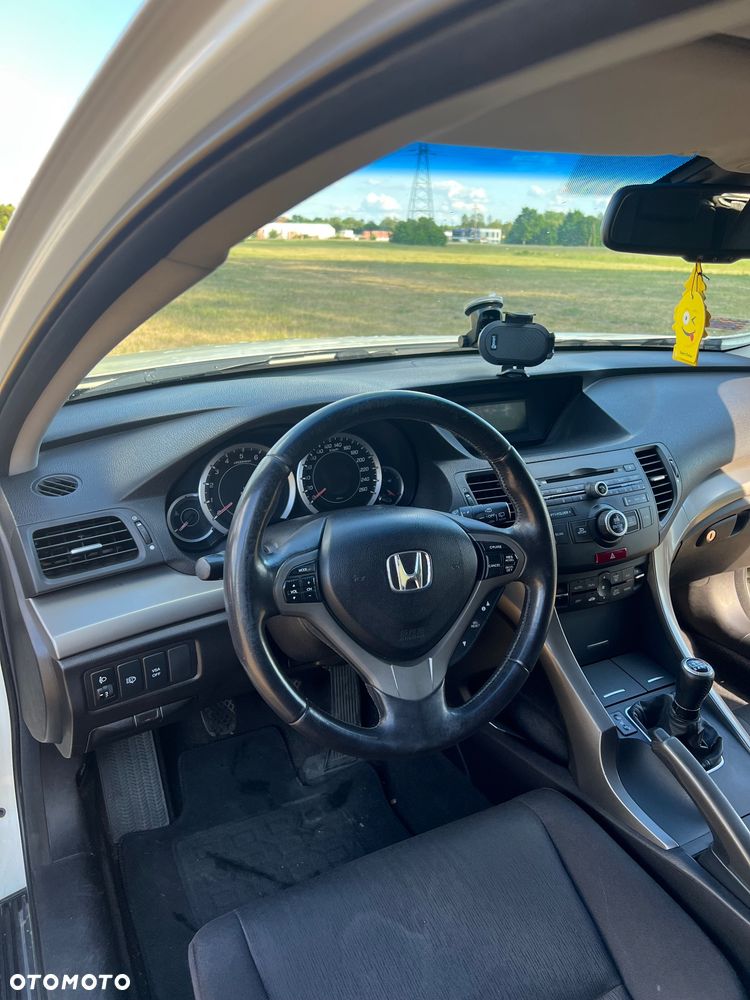 Honda Accord 2.0 Lifestyle - 12