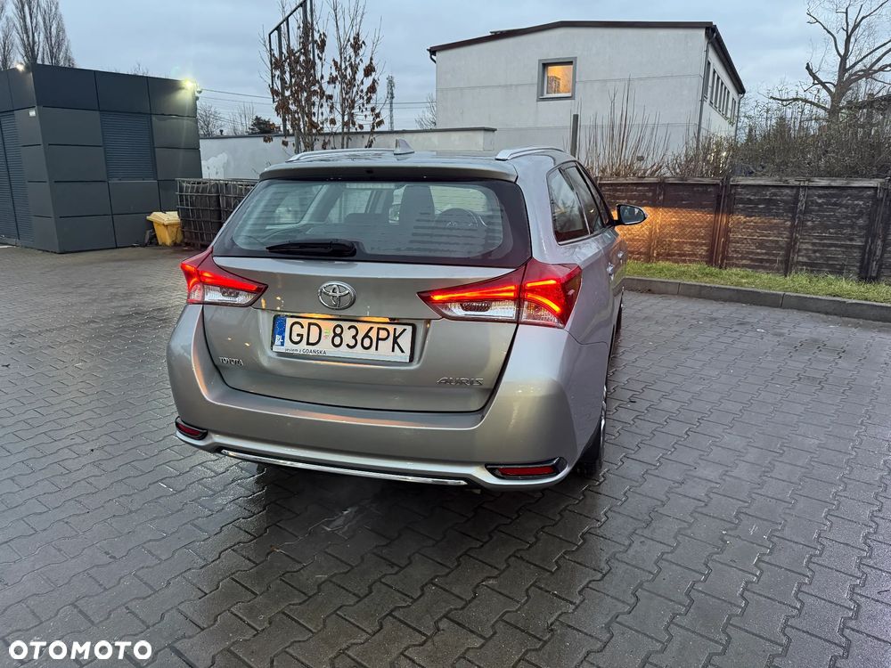 Toyota Auris 1.6 Active - 4