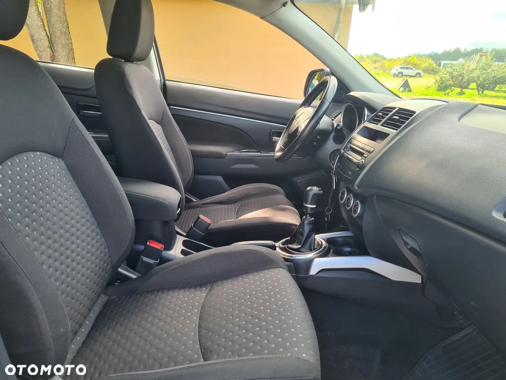 Mitsubishi ASX - 38