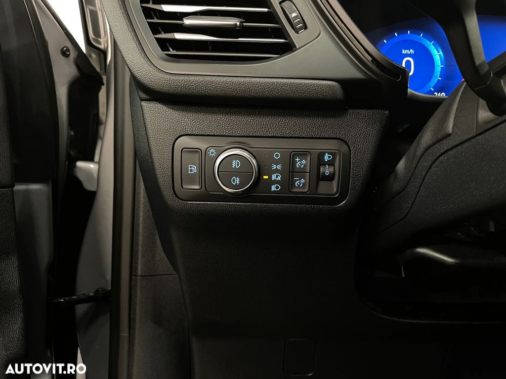 Ford Kuga 2.5 Duratec PHEV ST-LINE - 25